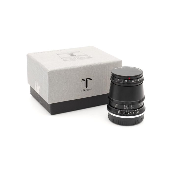 TTArtisans 17mm f/1.4 (Fujifilm X)