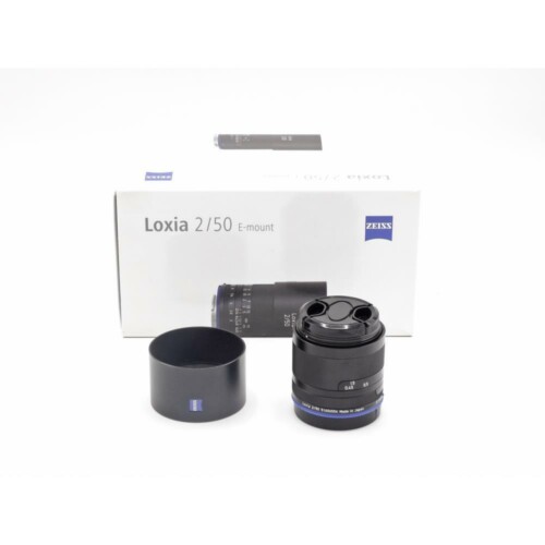 Zeiss Loxia 50mm f/2 (Sony E)