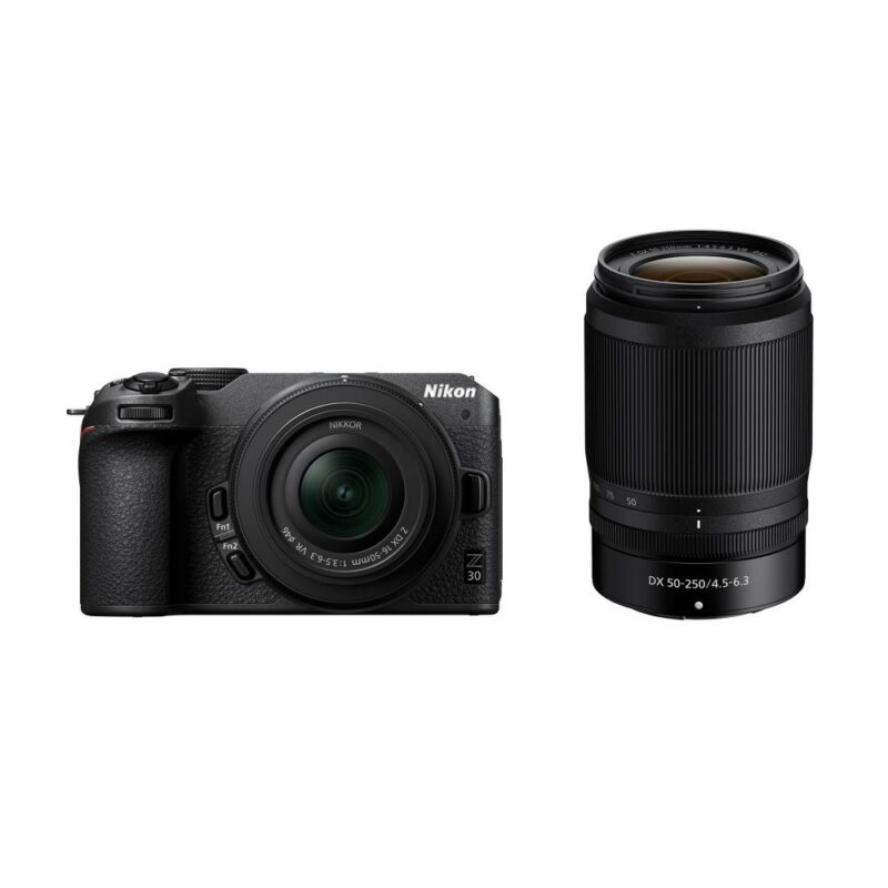 Nikon Z30 + Scheda SD 64GB 800x + Z DX 16-50mm f/3.5-6.3 VR + Z DX 50-250mm f/4.5-6.3 VR