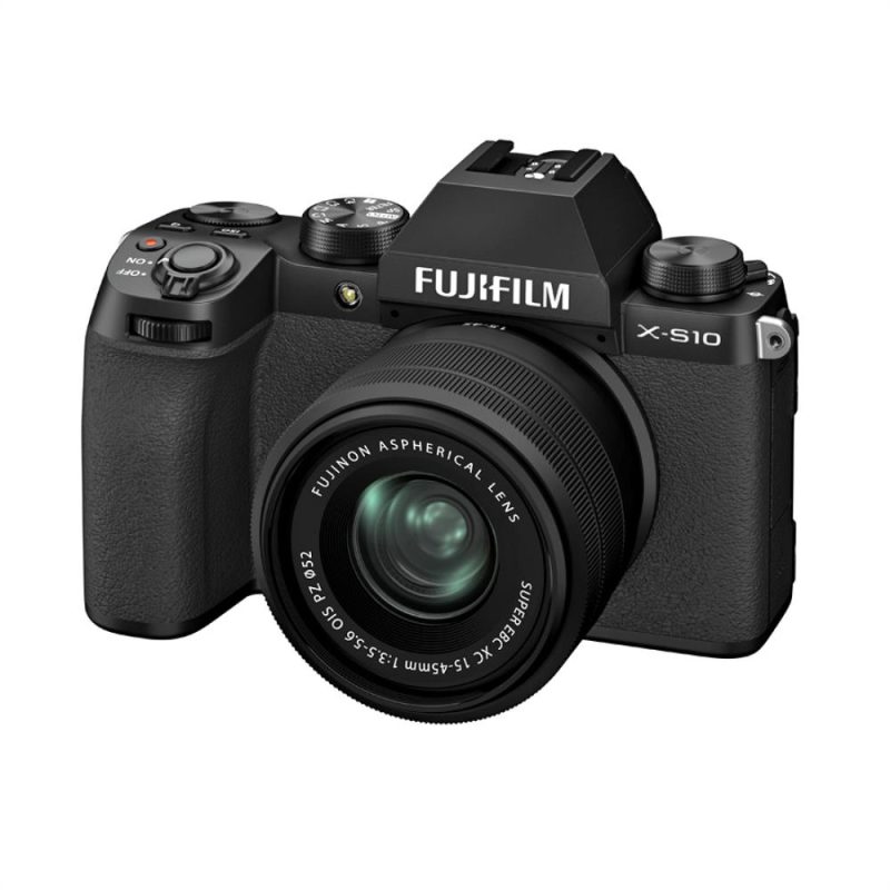 Fujifilm X-S10 + XC 15-45mm f/3.5-5.6 OIS PZ