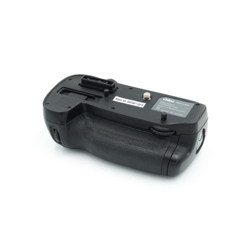 Battery grip for Nikon D7200