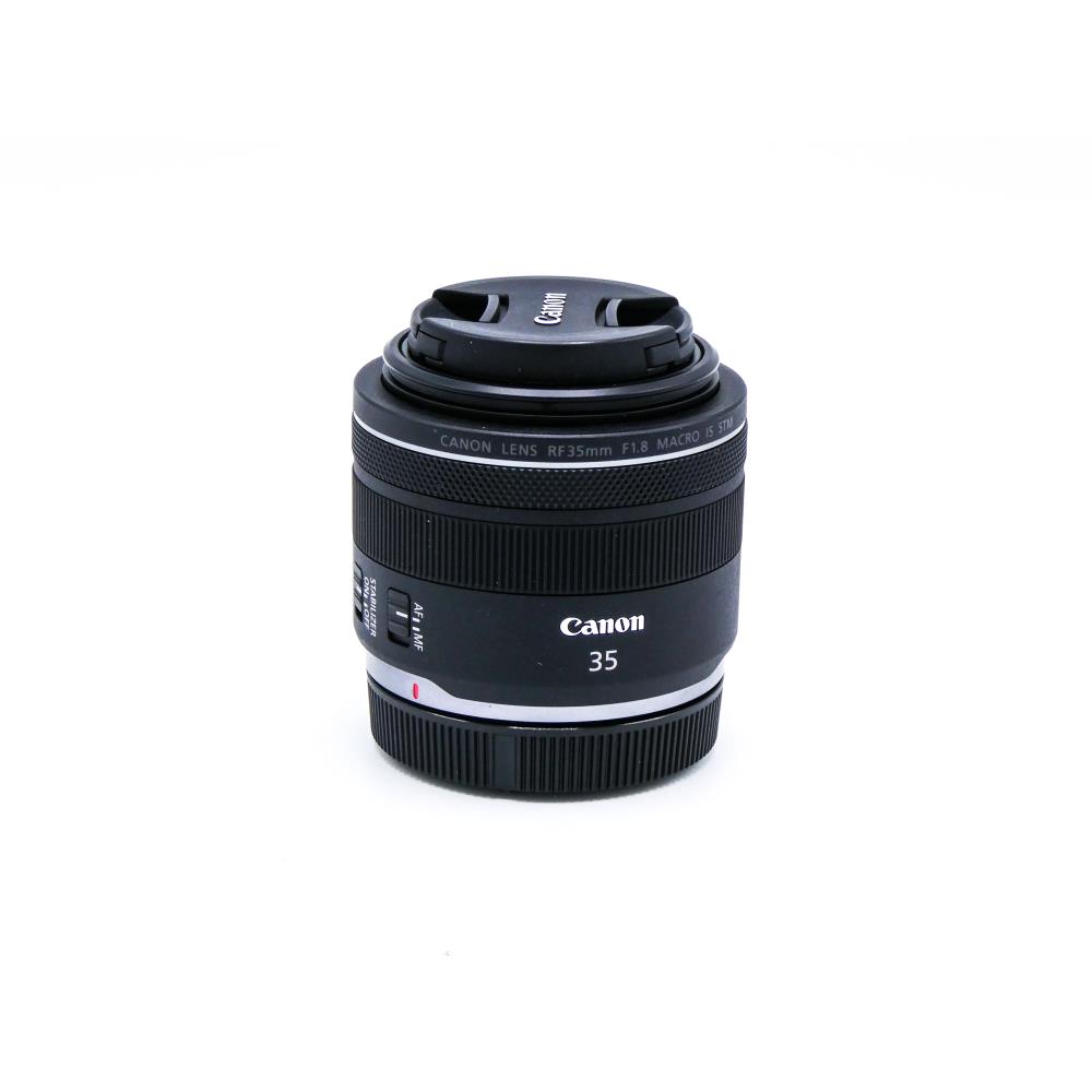 Canon RF 35mm f/1.8 Macro IS STM