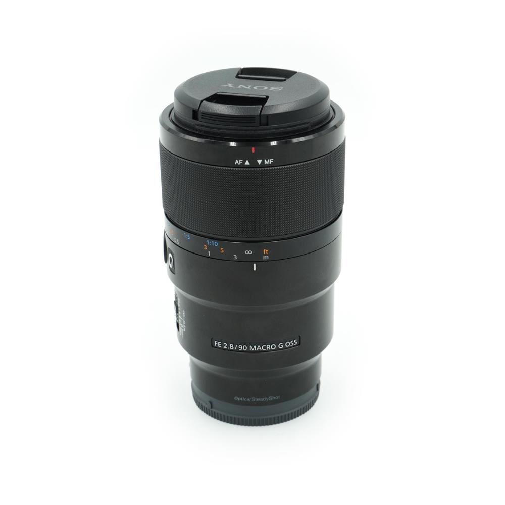 Sony FE 90mm f/2.8 Macro G OSS