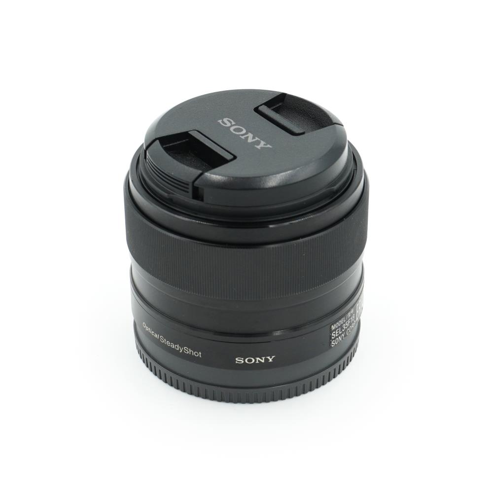 Sony E 35mm f/1.8 OSS