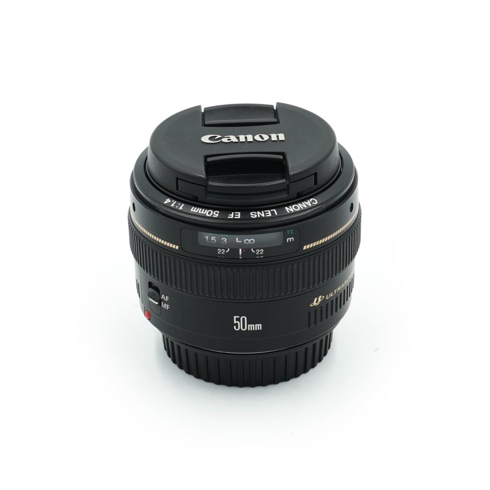 Canon EF 50mm f/1.4 USM