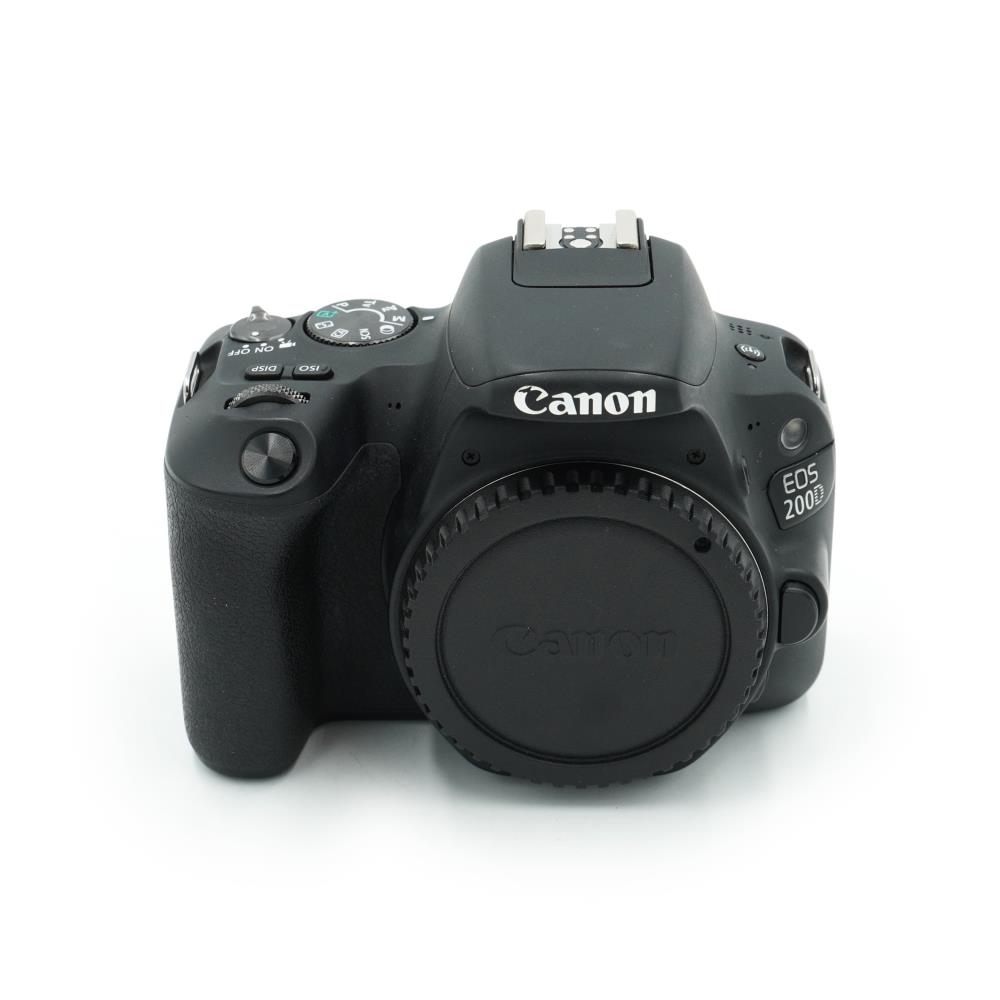 Canon EOS 200D