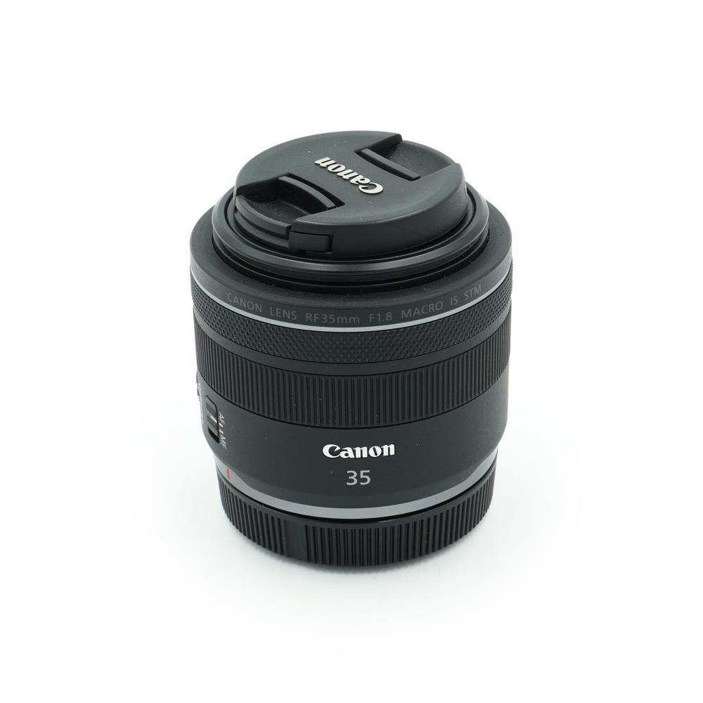 Canon RF 35mm f/1.8 Macro IS STM