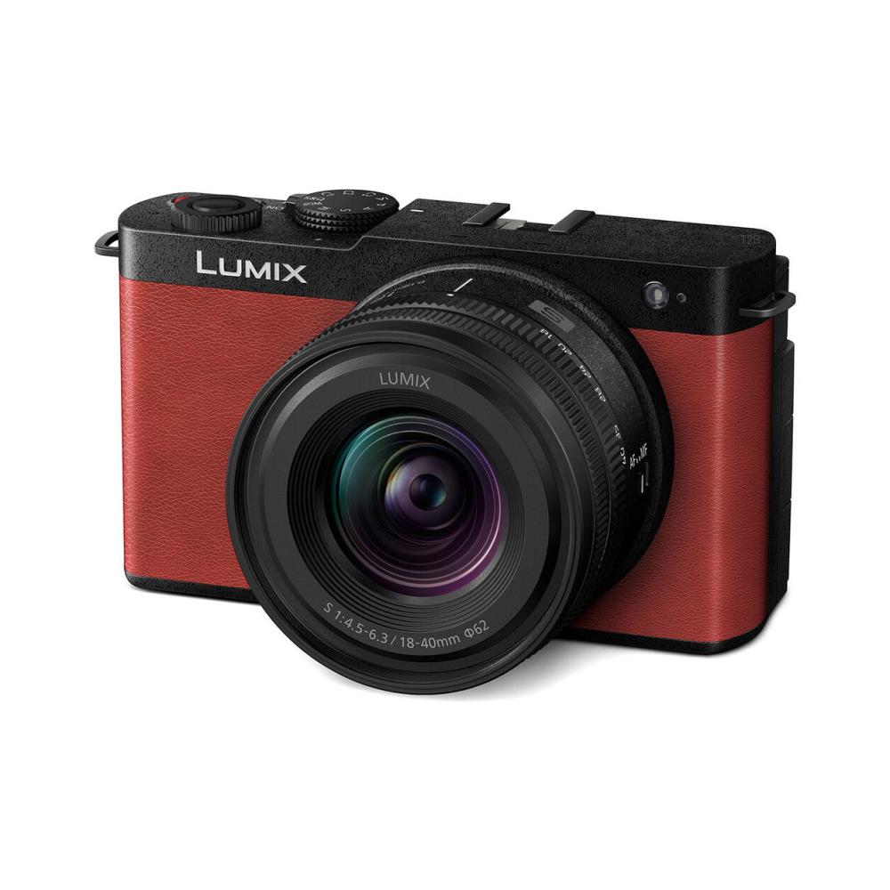 Panasonic S9 - Red   Lumix S 18-40mm f/4.5-6.3