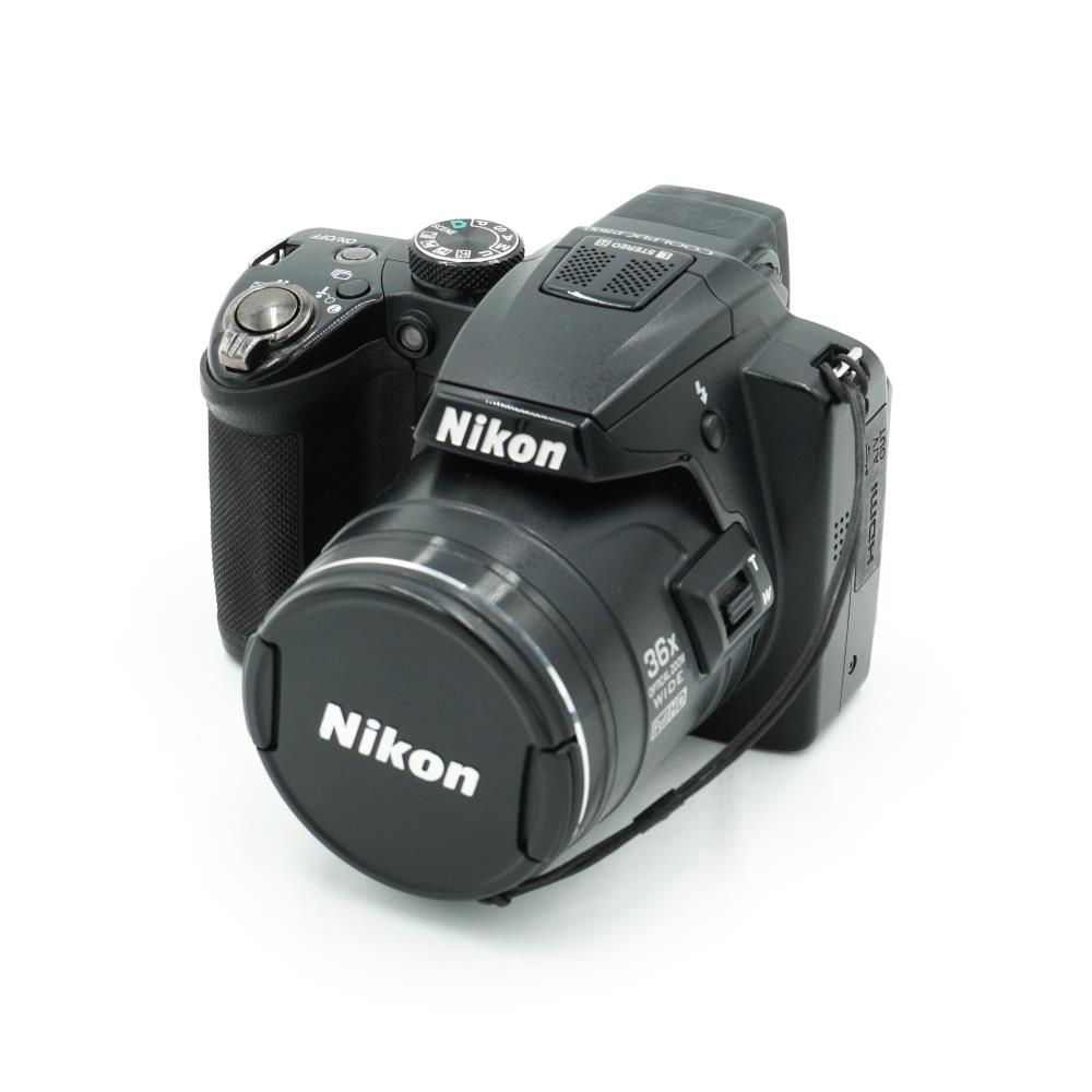 Nikon Coolpix P500