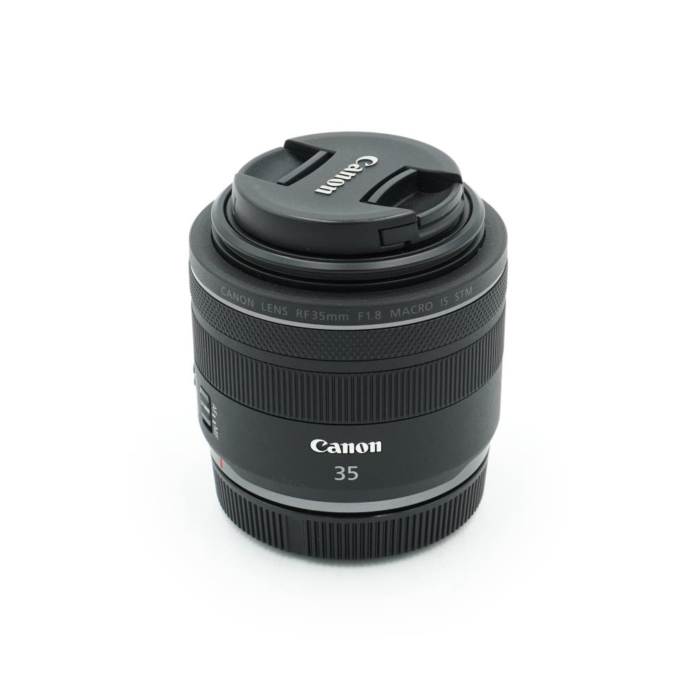 Canon RF 35mm f/1.8 Macro IS STM