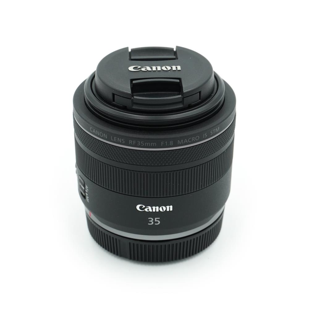 Canon RF 35mm f/1.8 Macro IS STM