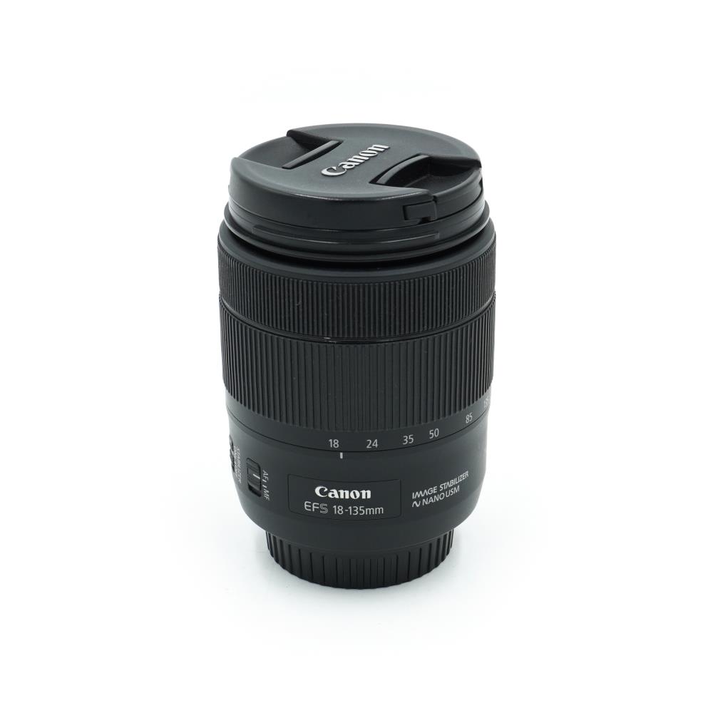 Canon EF-S 18-135mm f/3.5-5.6 IS USM