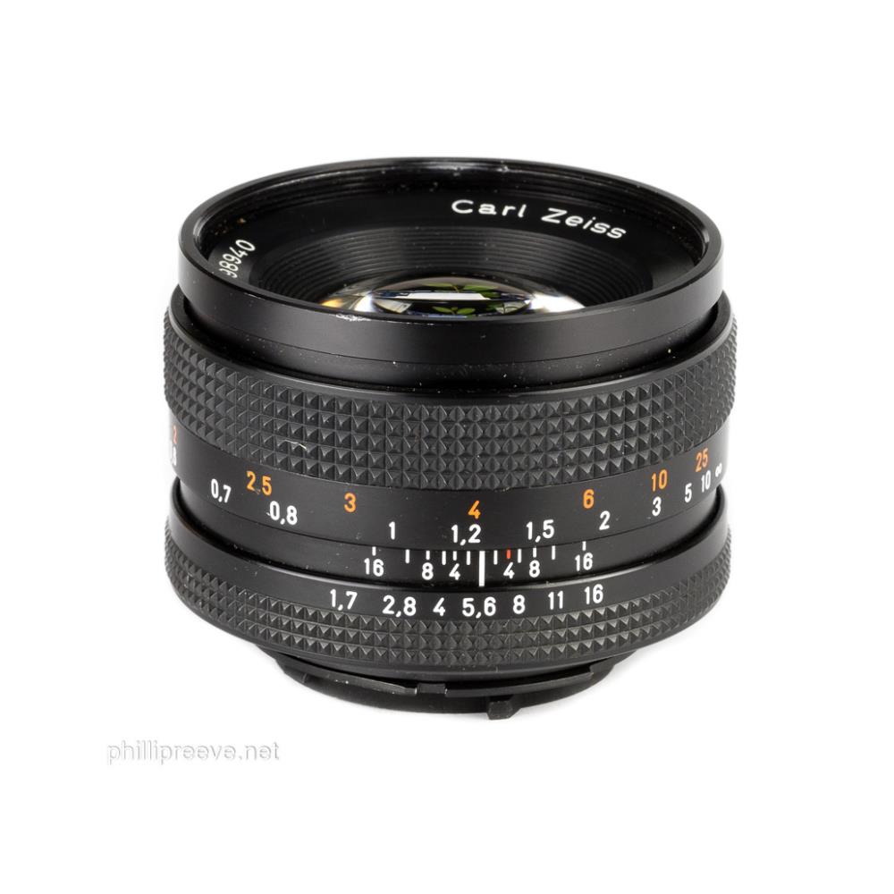 Zeiss Planar 50mm f/1.7 T* (Contax)