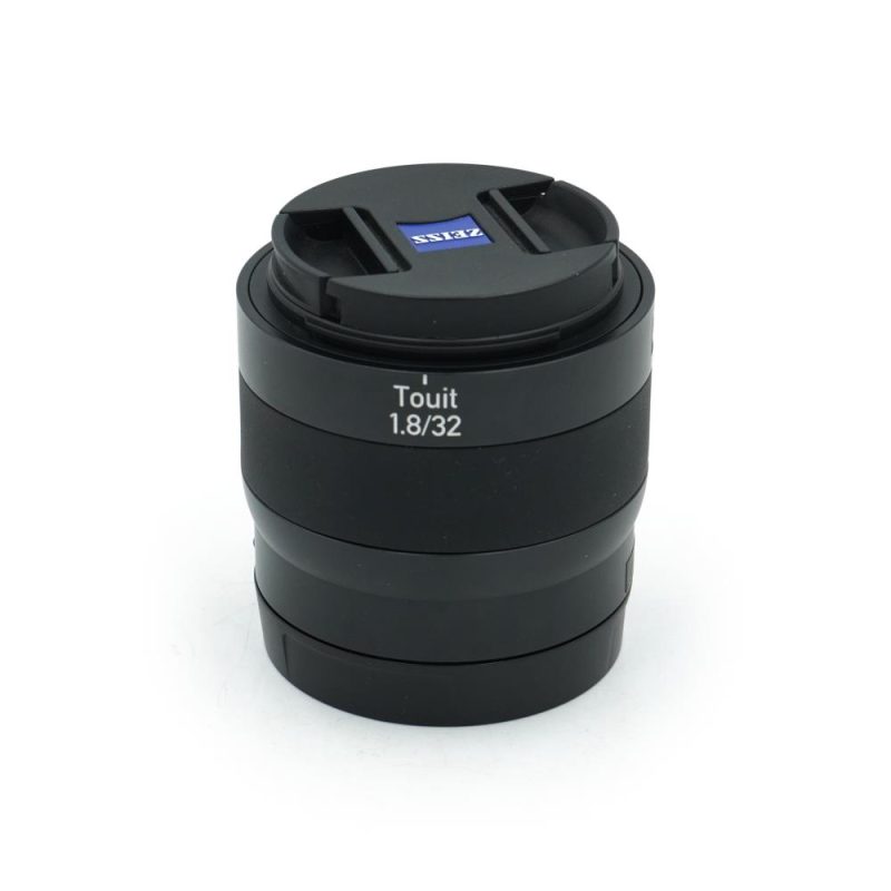 Zeiss Touit 32mm f/1.8 (Sony E)