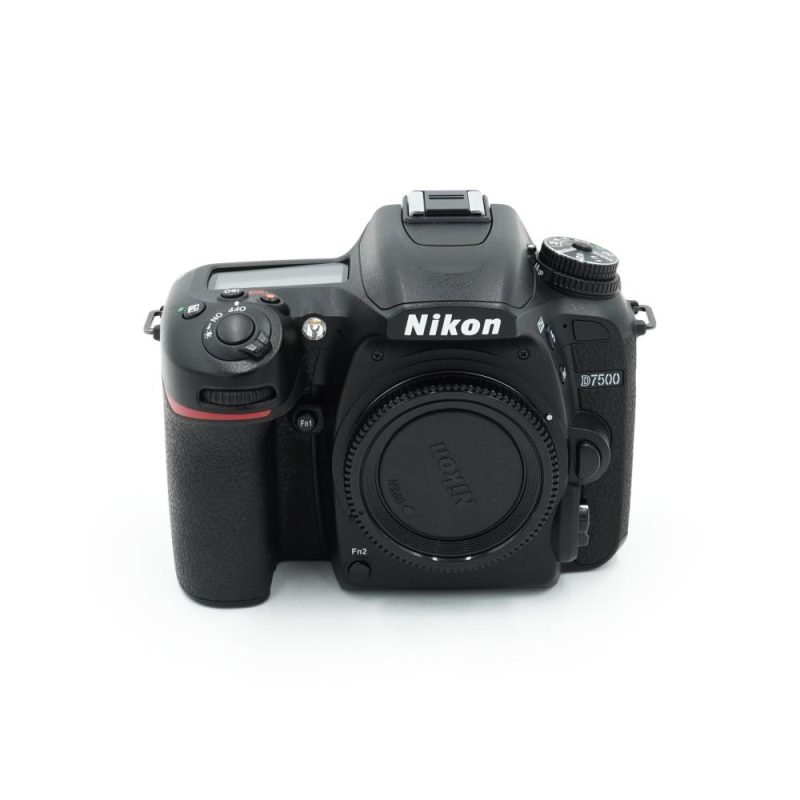 Nikon D7500