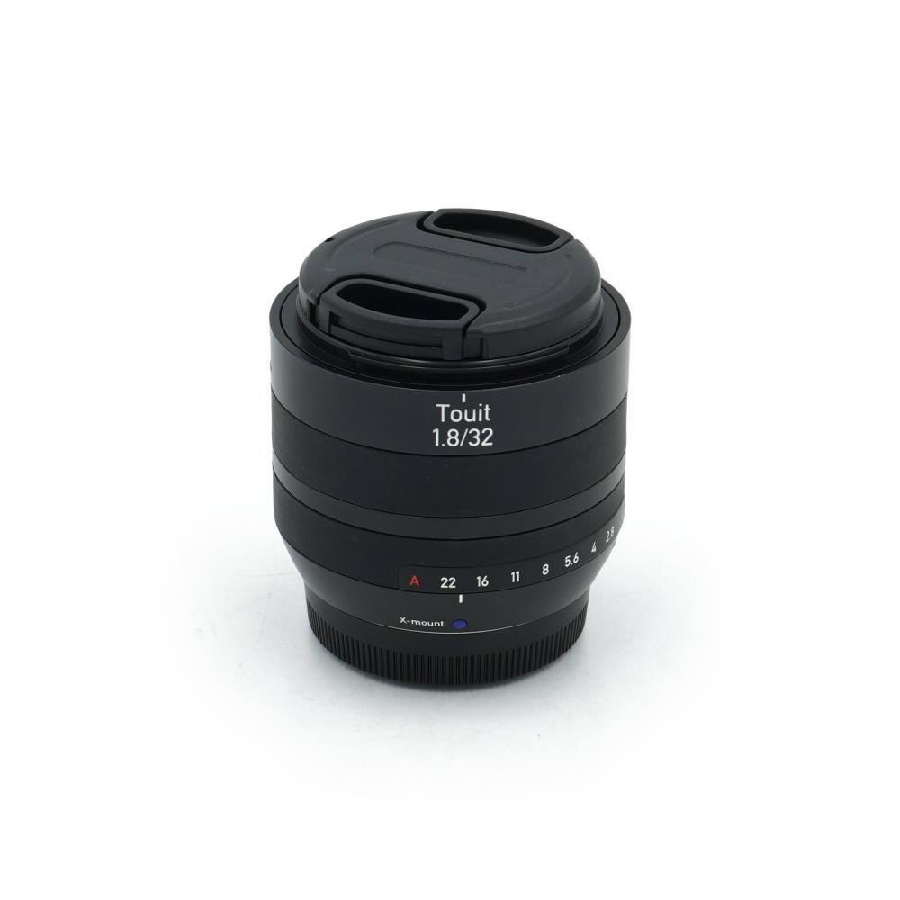 Zeiss Touit 32mm f/1.8 (Fujifilm X)