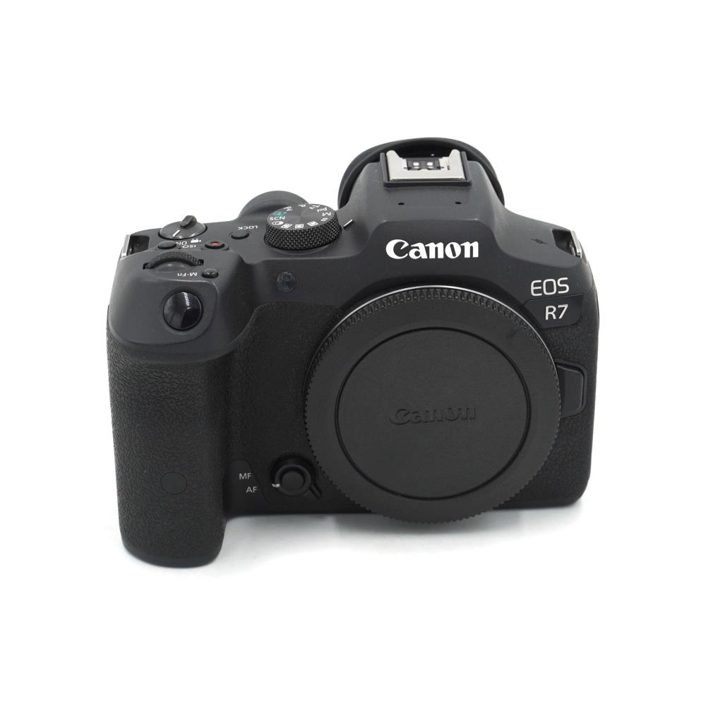Canon EOS R7