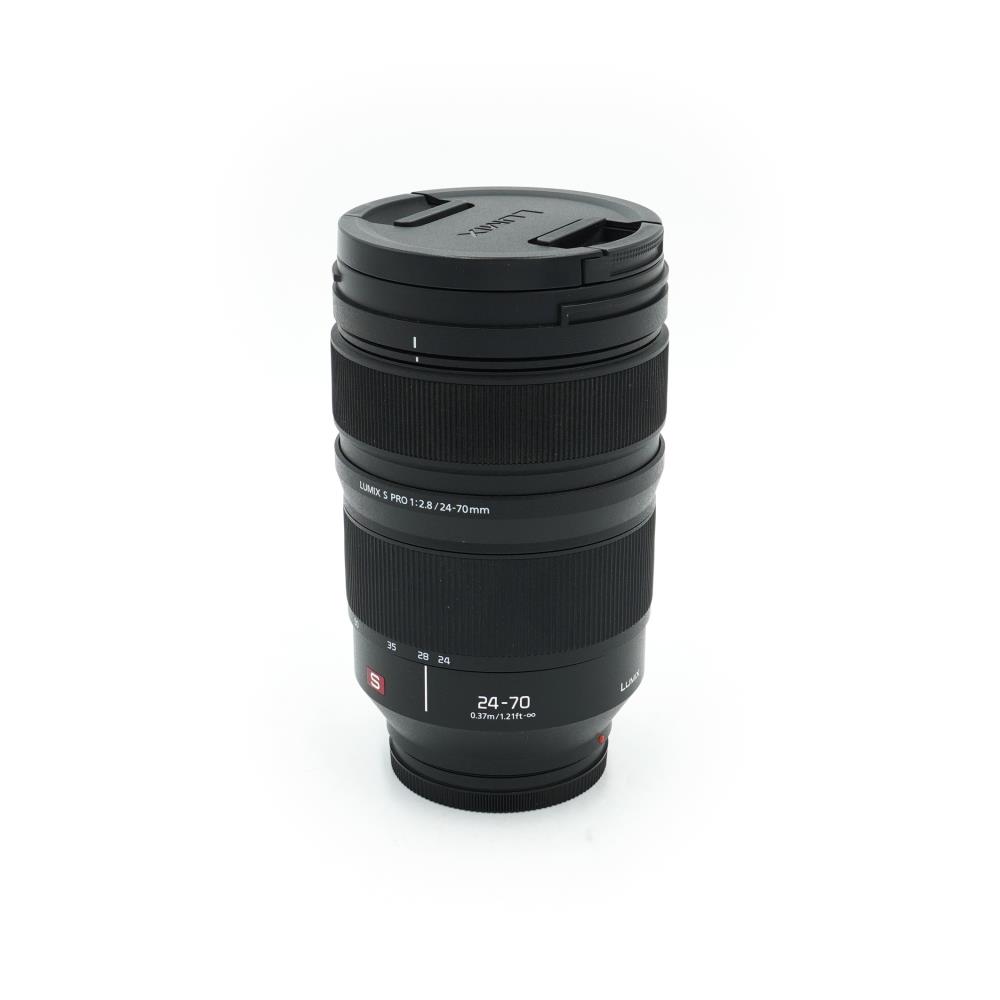 Panasonic Lumix S Pro 24-70mm f/2.8