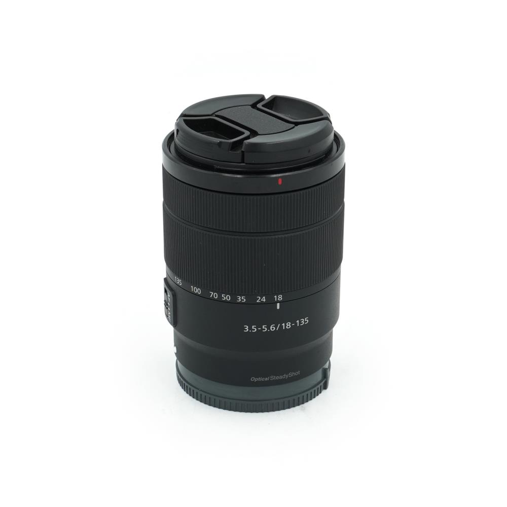 Sony E 18-135mm f/3.5-5.6 OSS