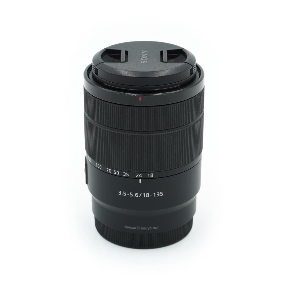 Sony E 18-135mm f/3.5-5.6 OSS