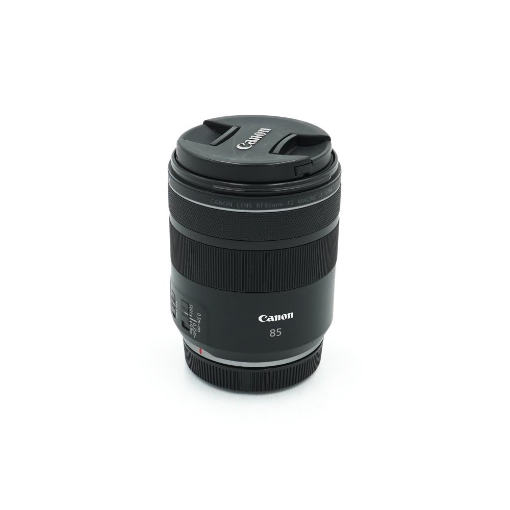 Canon RF 85mm f/2 Macro IS STM