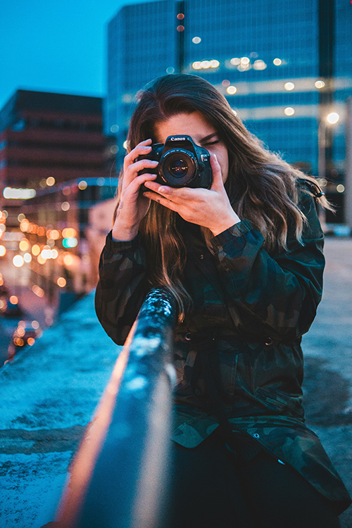 erik-mclean-2Wv9VnwzeeI-unsplash