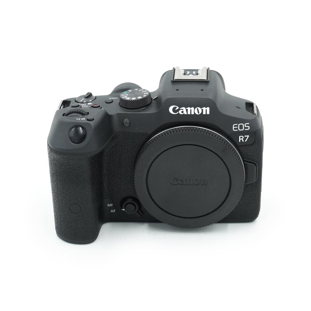 Canon EOS R7
