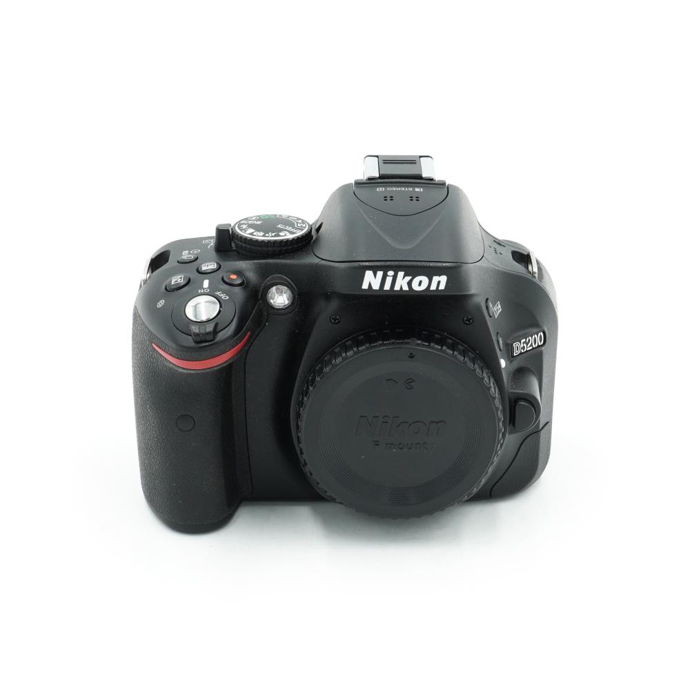 Nikon D5200