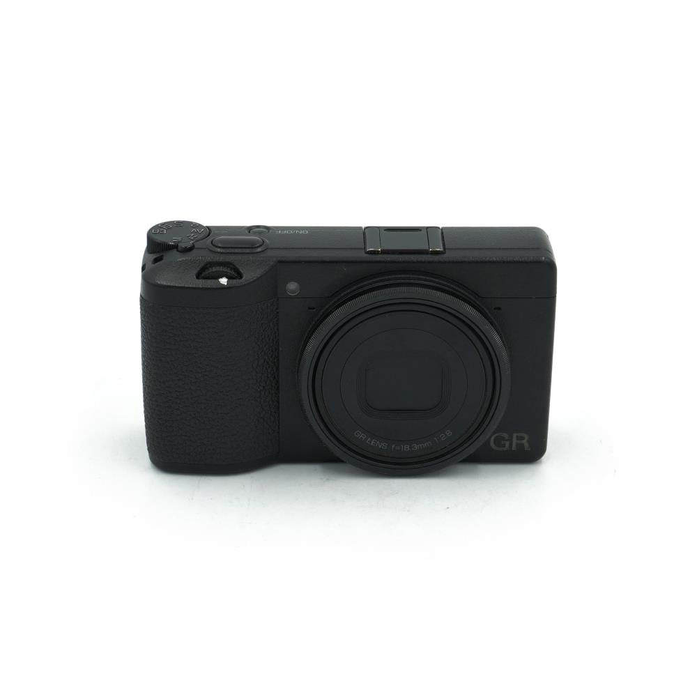 Ricoh GR III