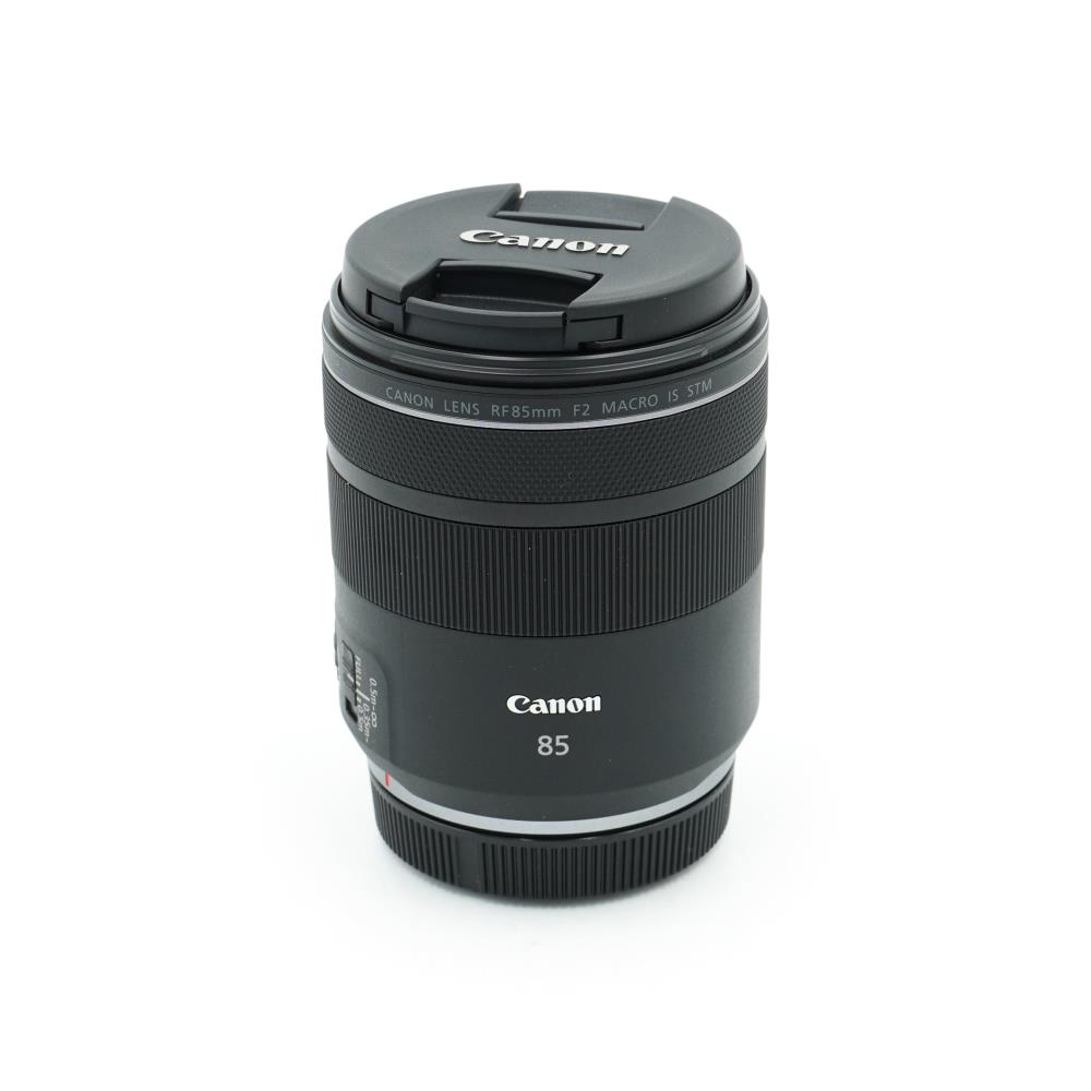Canon RF 85mm f/2 Macro IS STM