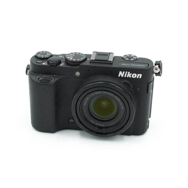 Nikon Coolpix P7700