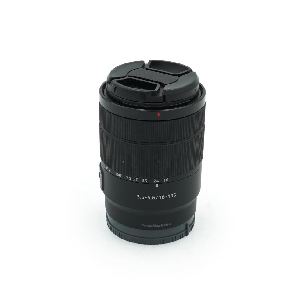 Sony E 18-135mm f/3.5-5.6 OSS