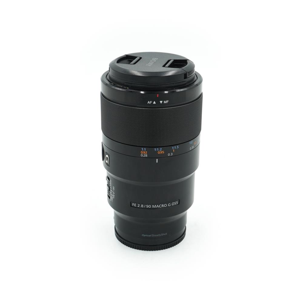 Sony FE 90mm f/2.8 Macro G OSS