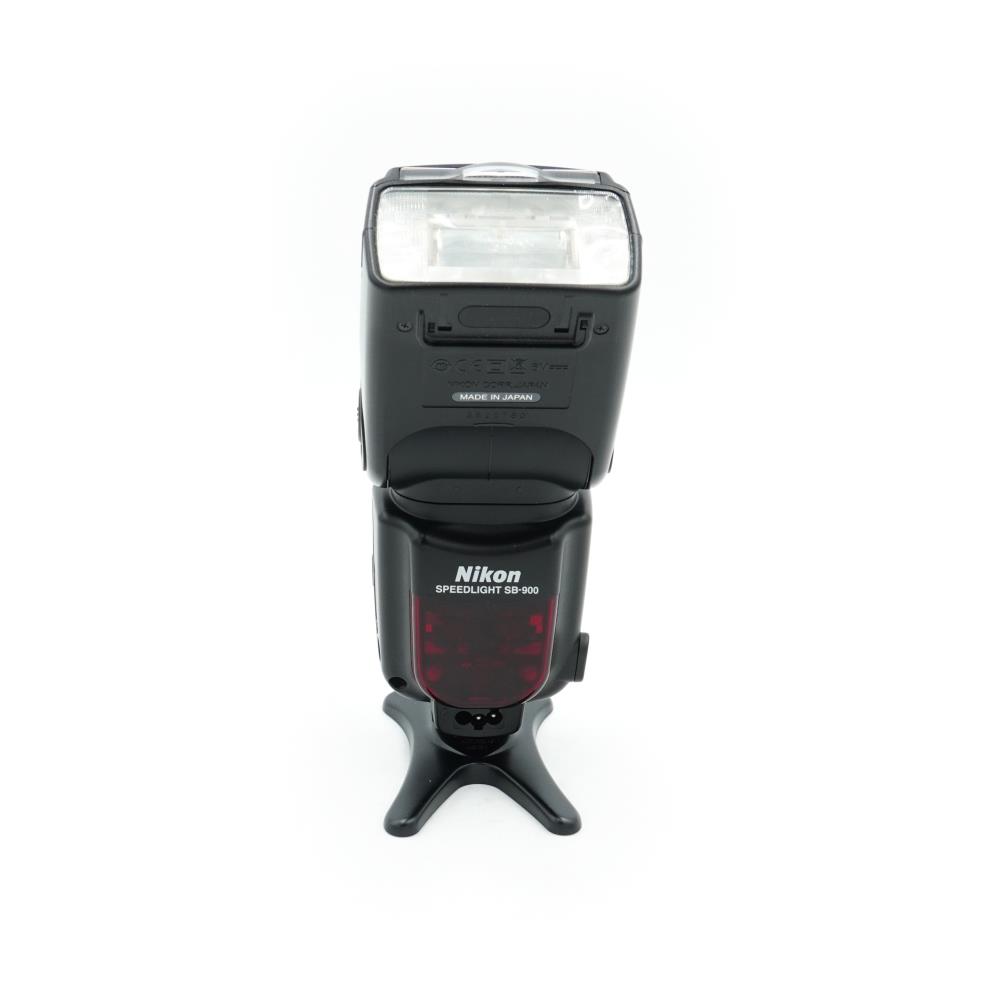 Nikon Speedlight SB-900