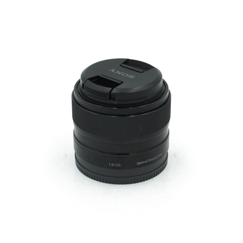 Sony E 35mm f/1.8 OSS