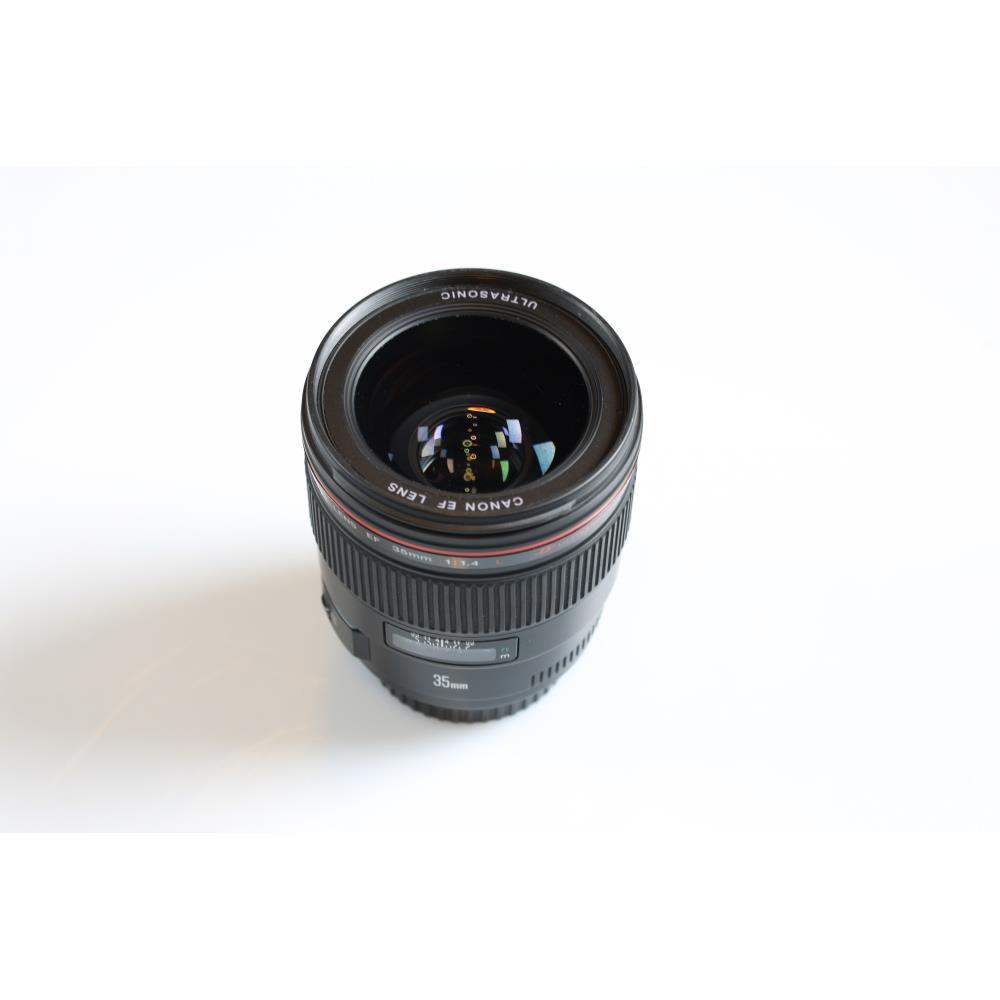 Canon EF 35mm f/1.4L USM
