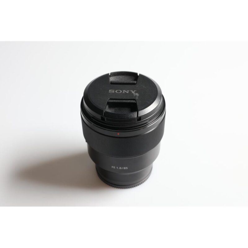 Sony FE 85mm f/1.8