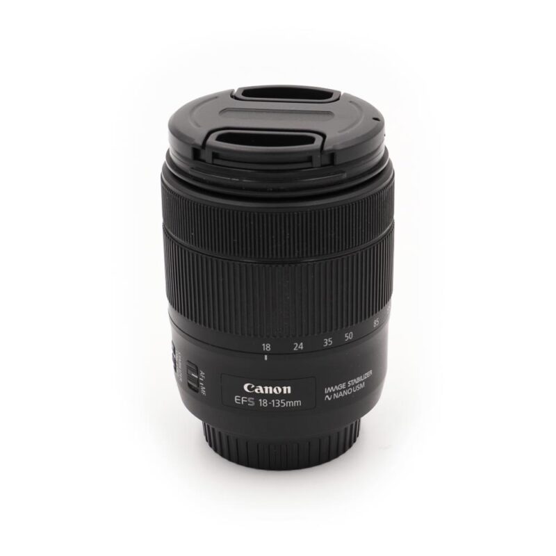 Canon EF-S 18-135mm f/3.5-5.6 IS USM