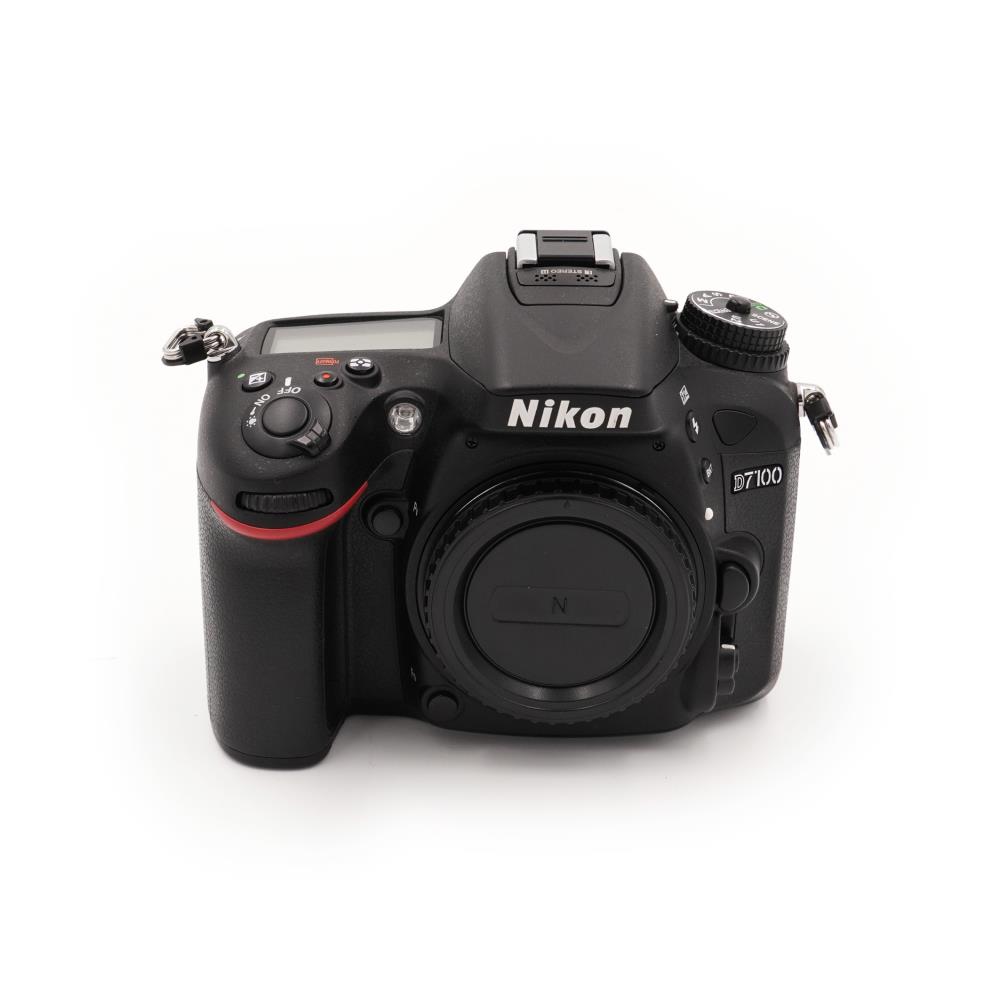 Nikon D7100