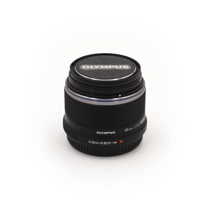 Olympus M.Zuiko Digital 25mm f/1.8 - Black