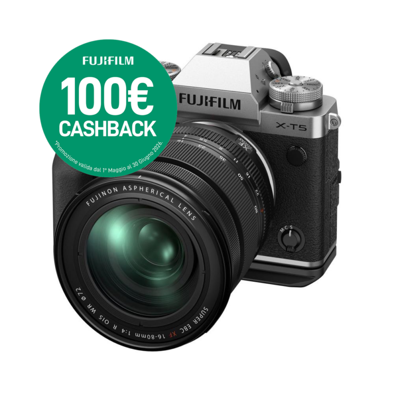 Fujifilm X-T5 + XF 16-80mm f/4 R OIS WR – Silver