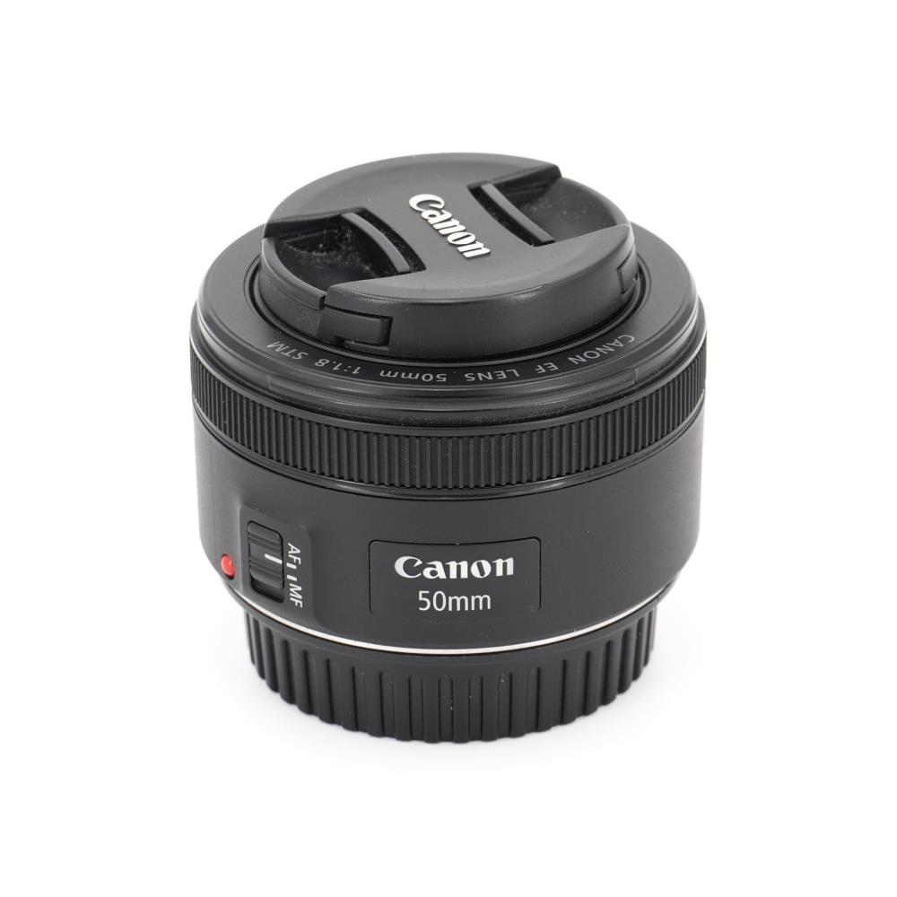 Canon EF 50mm f/1.8 STM