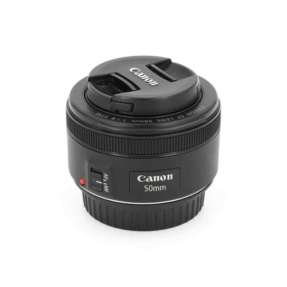 Canon EF 50mm f/1.8 STM