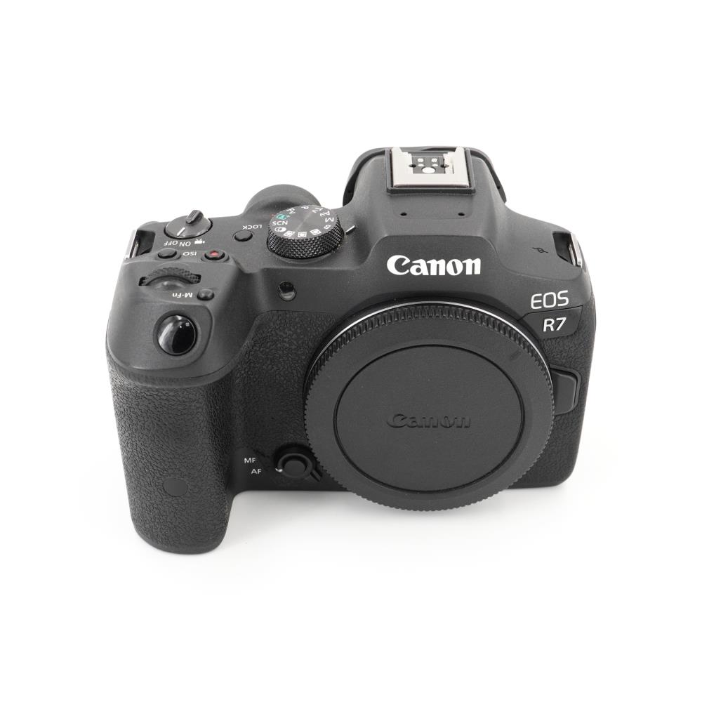 Canon EOS R7