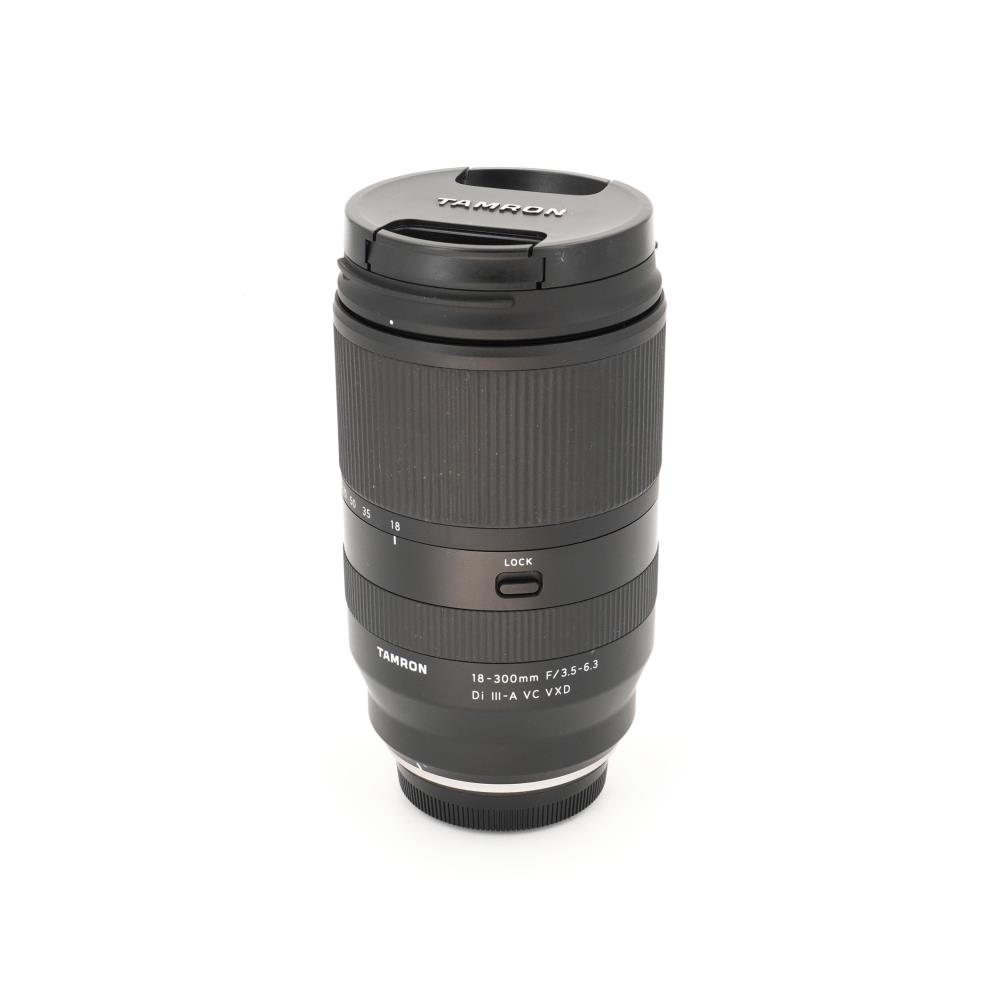 Tamron 18-300mm f/3.5-6.3 Di III-A VC VXD (Fujifilm X)