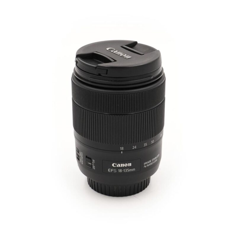 Canon EF-S 18-135mm f/3.5-5.6 IS USM