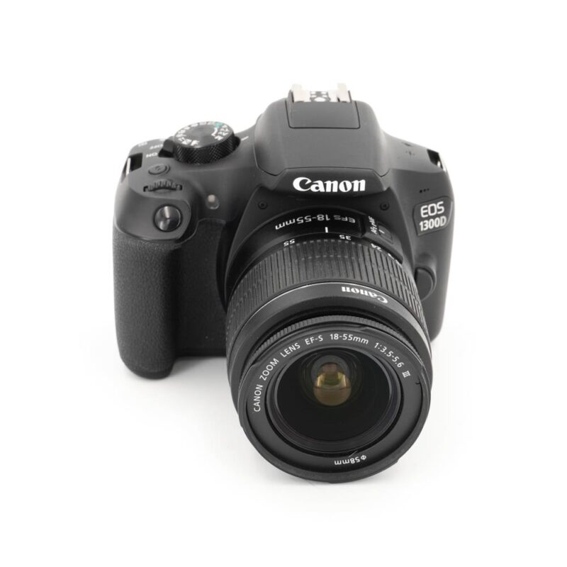Canon EOS 1300D + EF-S 18-55mm f/3.5-5.6 III