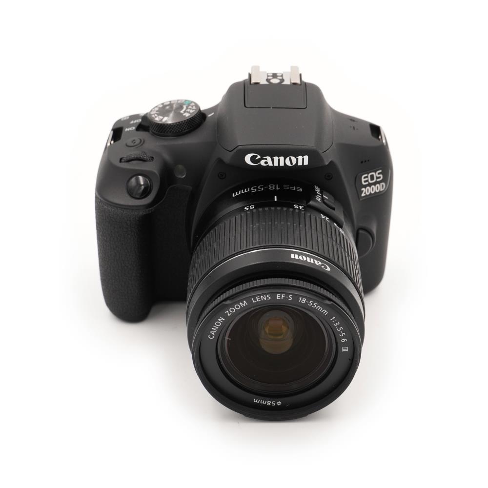 Canon EOS 2000D   EF-S 18-55mm f/3.5-5.6 III