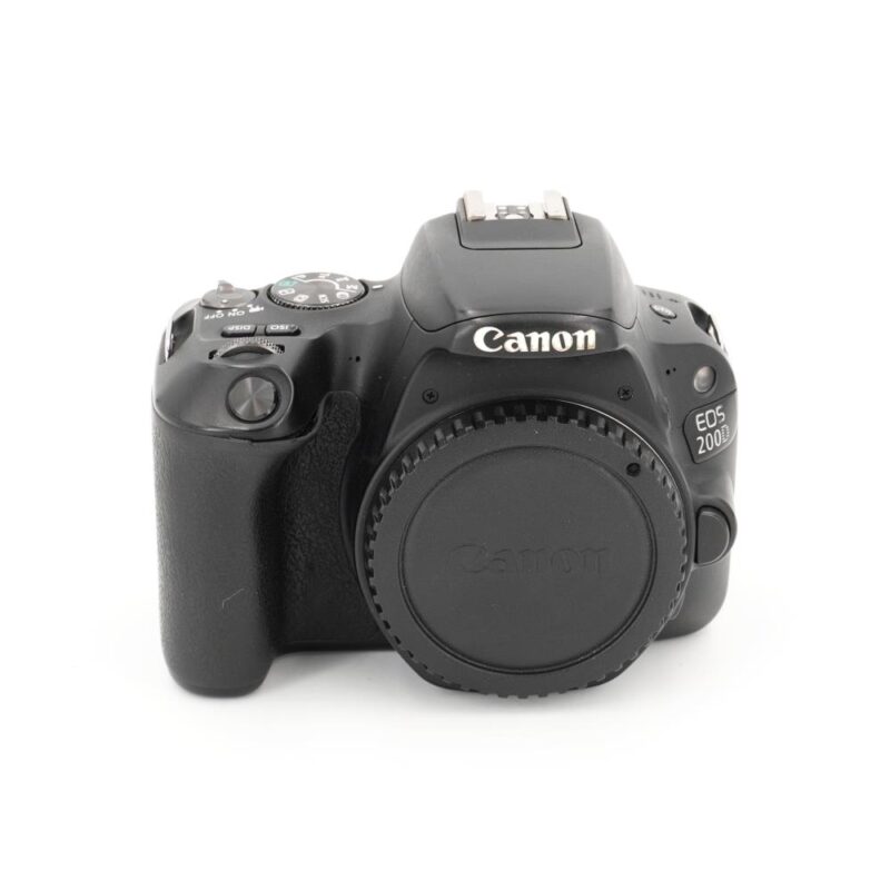 Canon EOS 200D