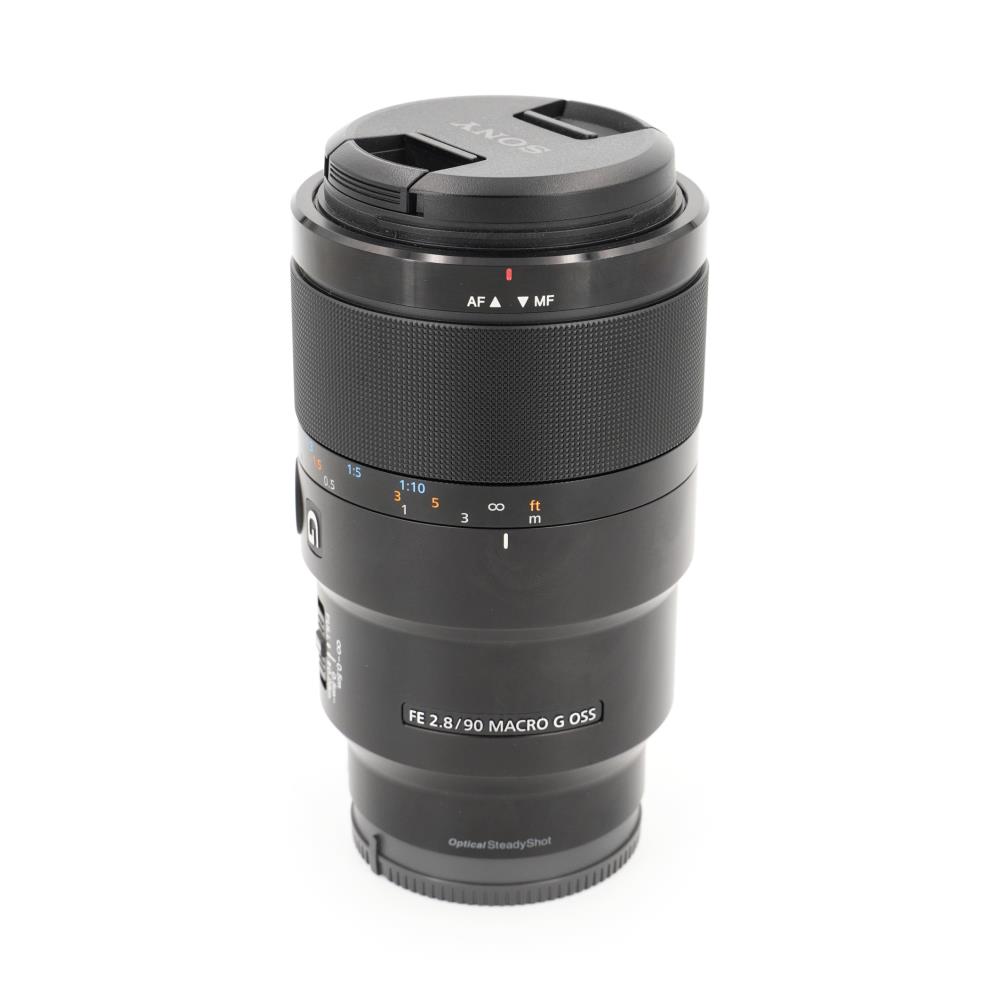Sony FE 90mm f/2.8 Macro G OSS